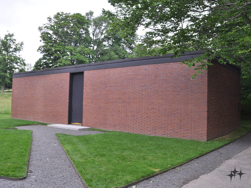Guest House at the Johnson Glass House